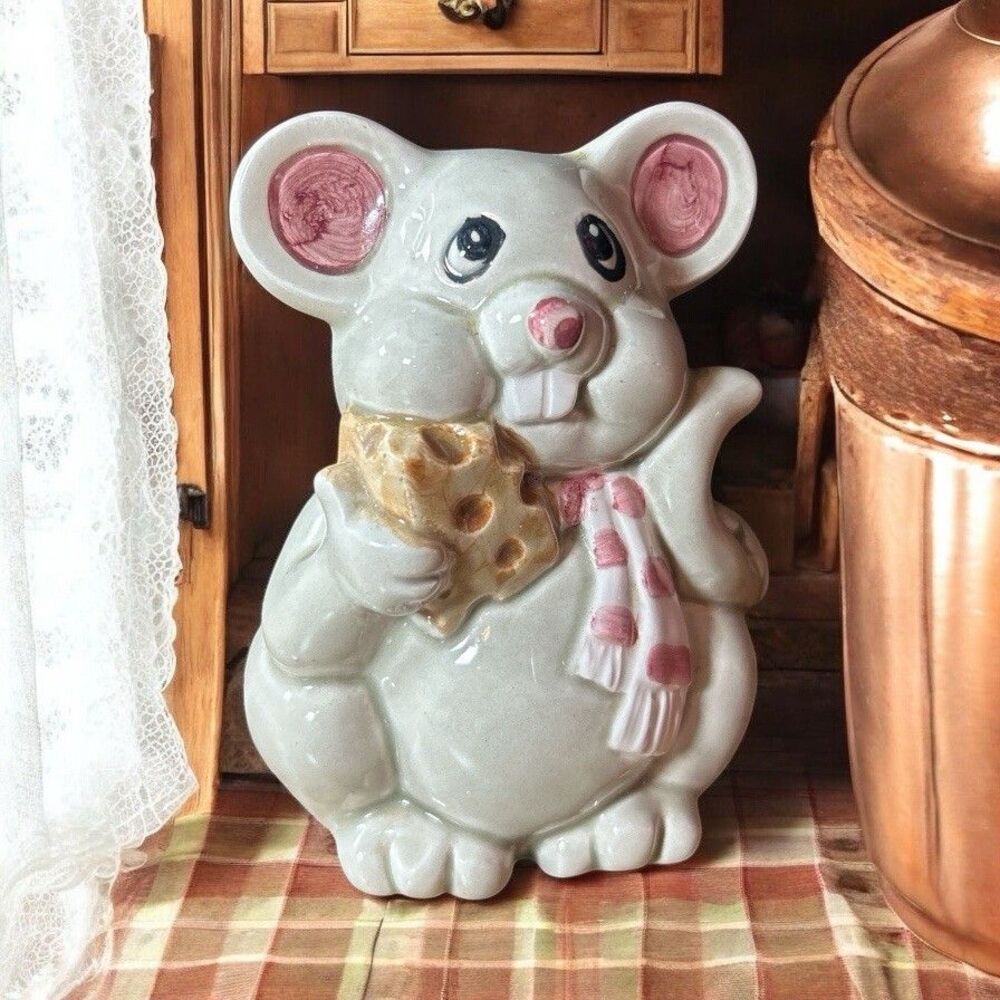 Mouse Parmesan Cheese Shaker Baking Soda Holder Ceramic Cheese Vtg Shelf Sitter